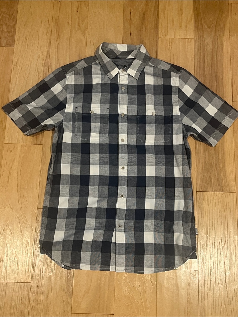 The North Face Men's Short-Sleeve Plaid Button-Down Shirt - Navy, Gray, White